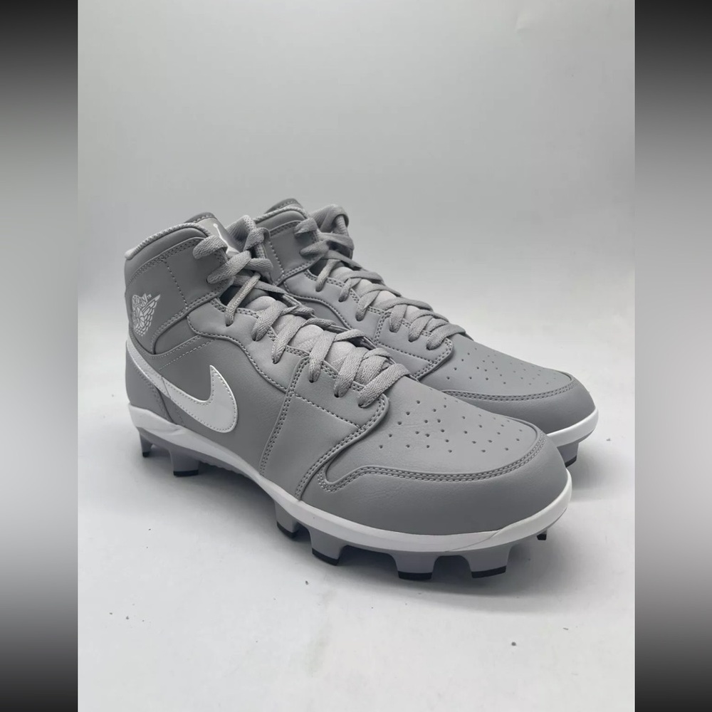 Nike Air Jordan 1 Retro MCS Gray Baseball Cleats AV5354-003 Men's Size 14
